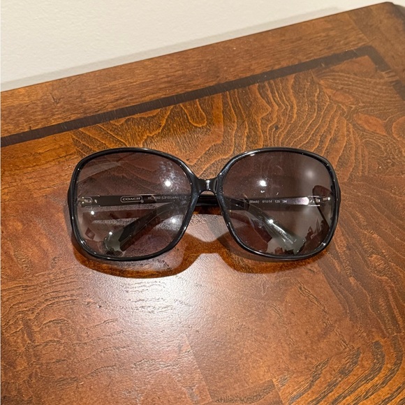 Coach Black Butterfly Sunglasses - Picture 4 of 4